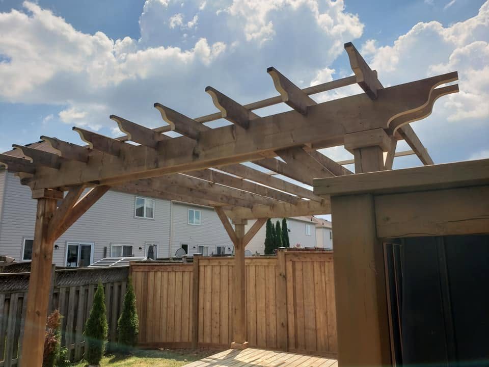 Freestanding cedar pergola