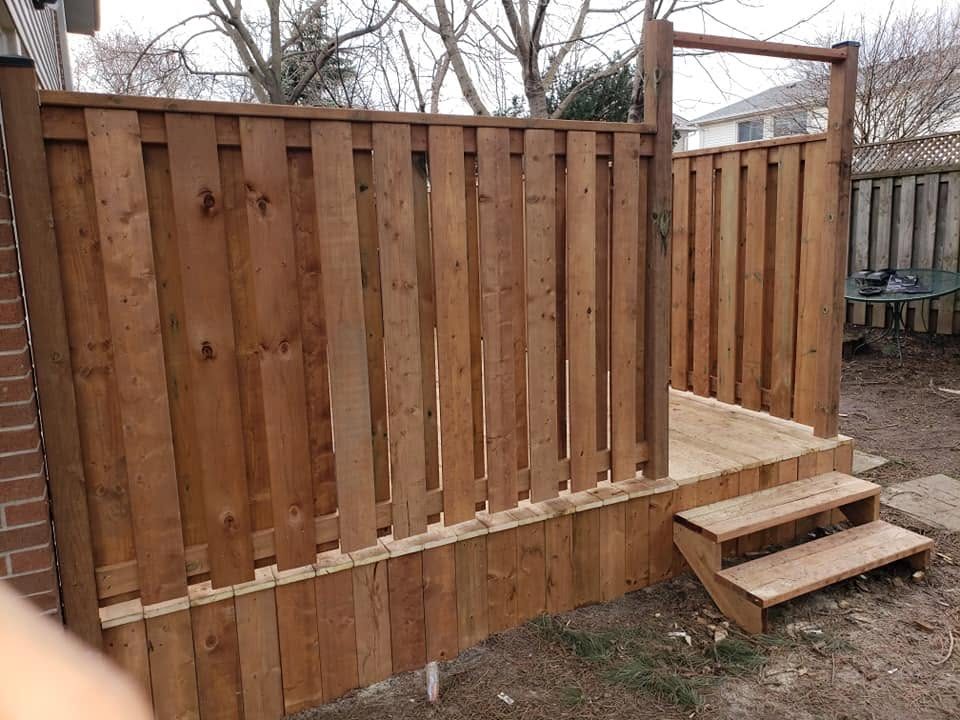 Privacy fence with built-in steps
